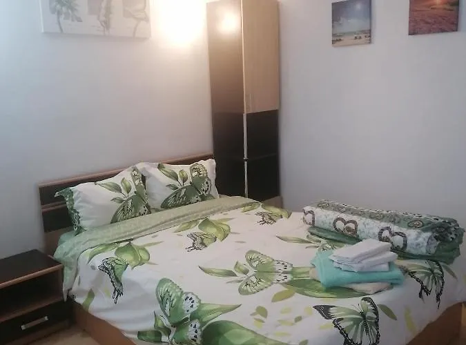 Casa Stefy ホームステイ ヴァマ・ヴェケ