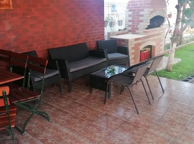 ホームステイ Casa Stefy ヴァマ・ヴェケ