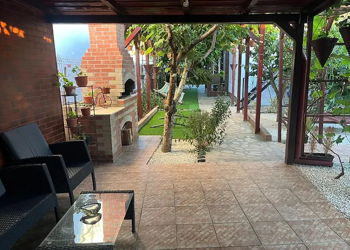 ホームステイ Casa Stefy ヴァマ・ヴェケ